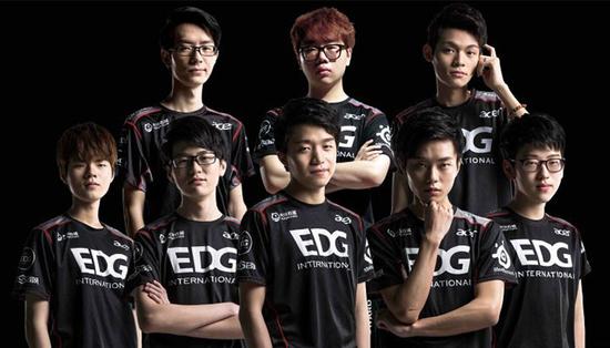 图赫尔在布 图赫尔在布