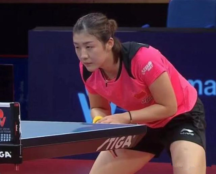 突然把稳健 突然把稳健